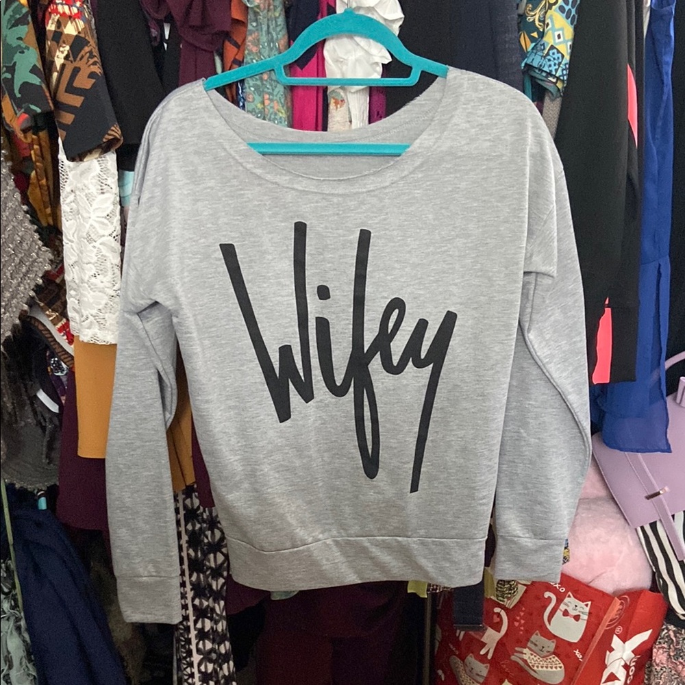 Gray 'Wifey' Sweatshirt